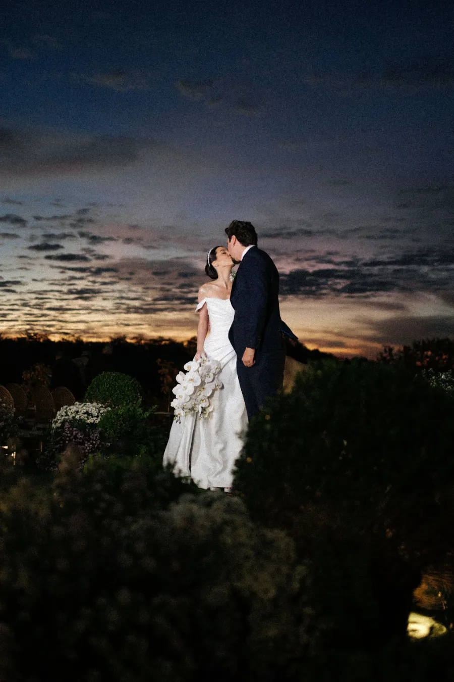 noivos em casamento sofisticado