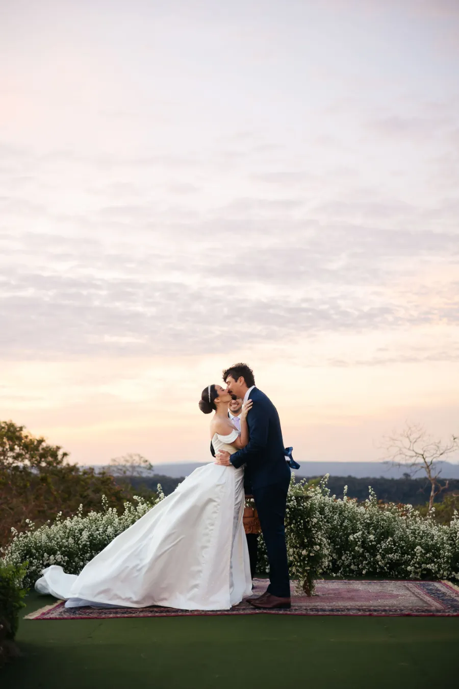 noivos em casamento sofisticado
