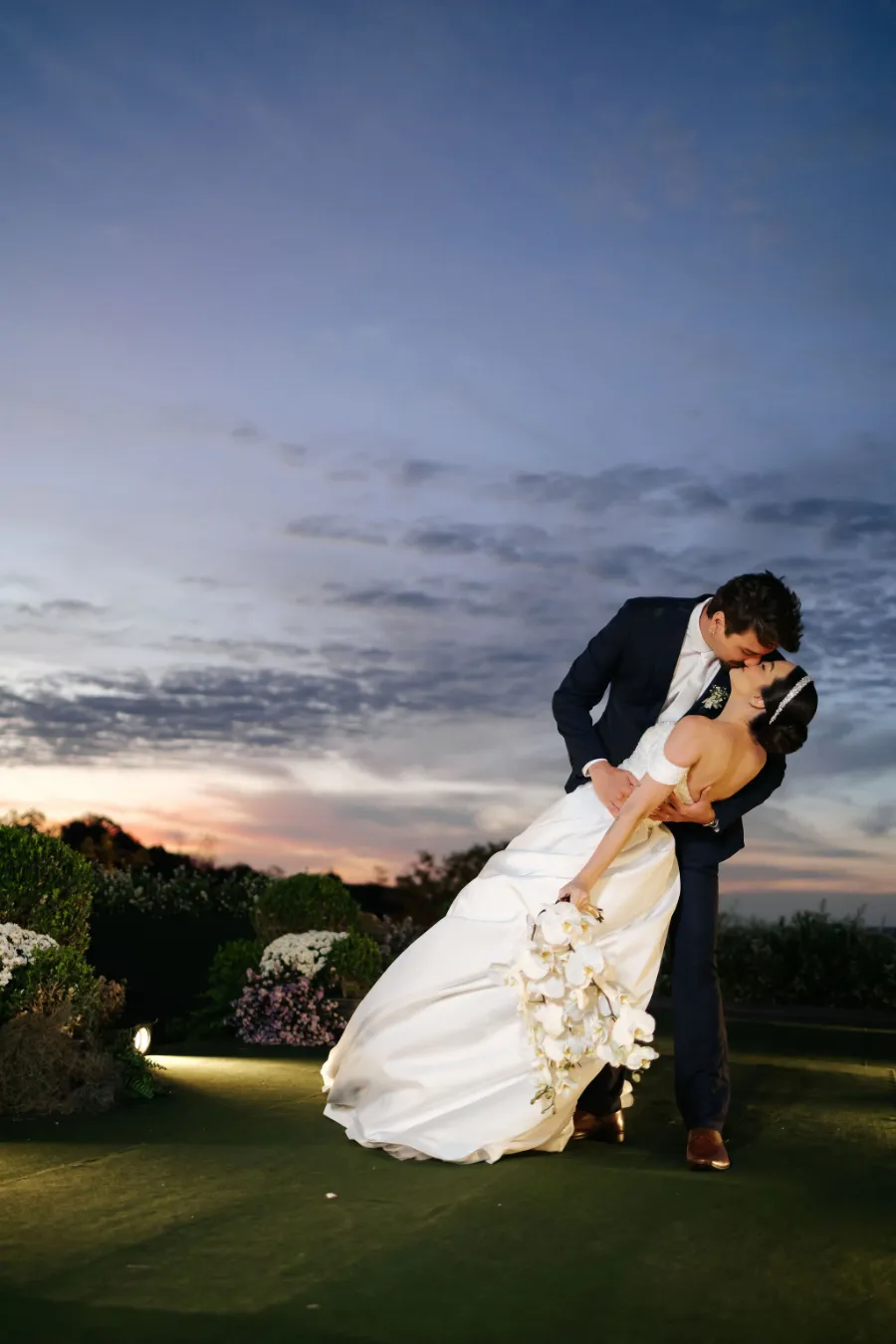 noivos em casamento sofisticado