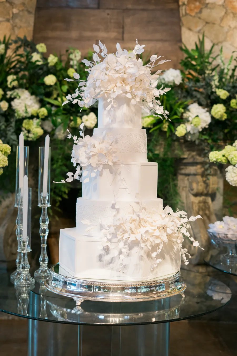 bolo de casamento branco