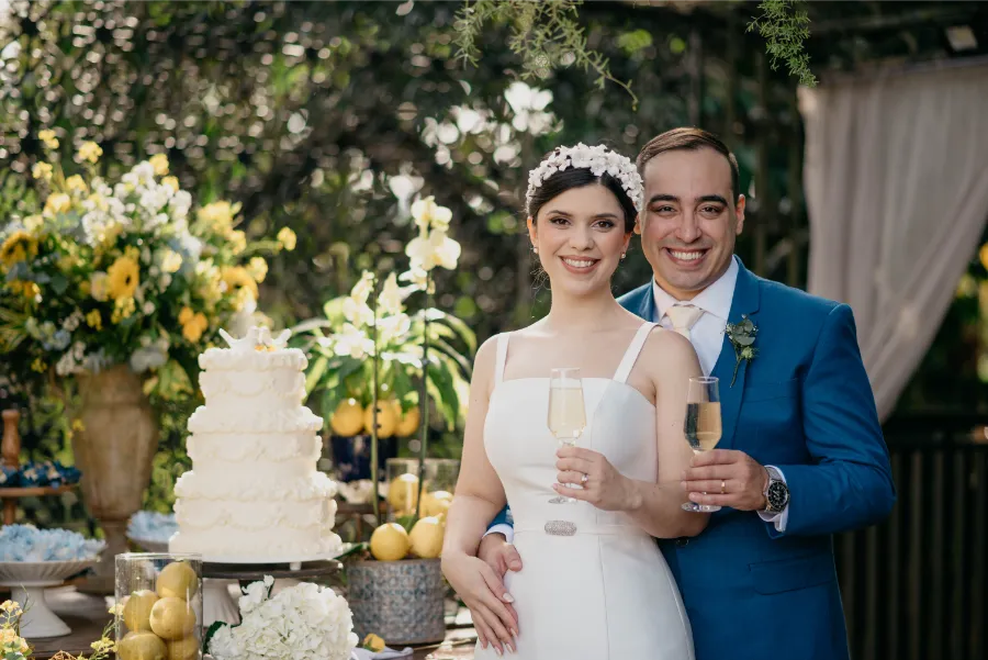 Casamento Amarelo e Azul Inspirador no Buffet Capricho