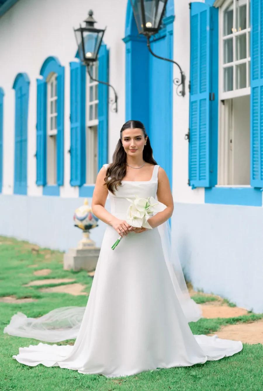 Vestido Minimalista: Como Tendência Virou Destaque em Casamento