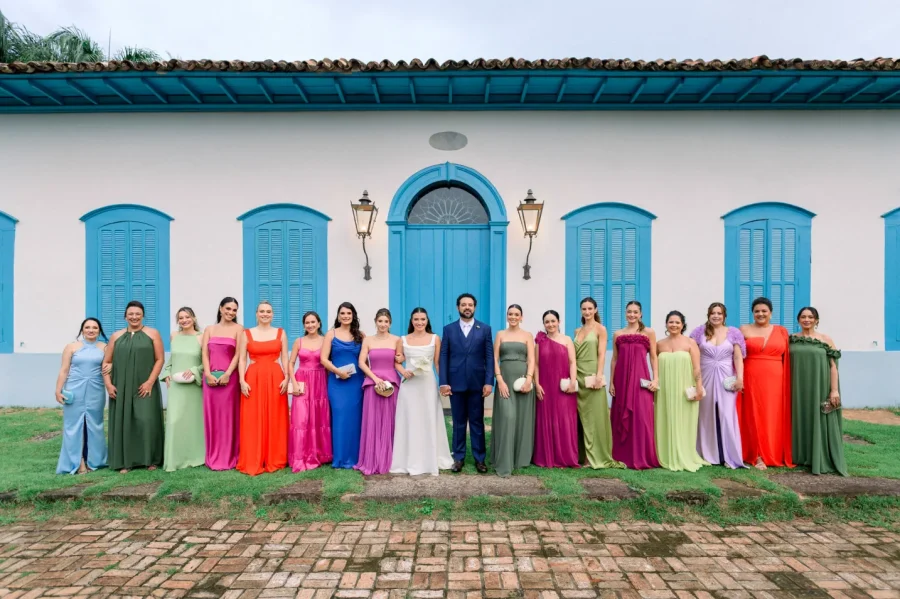 Vestido Minimalista: Como Tendência Virou Destaque em Casamento