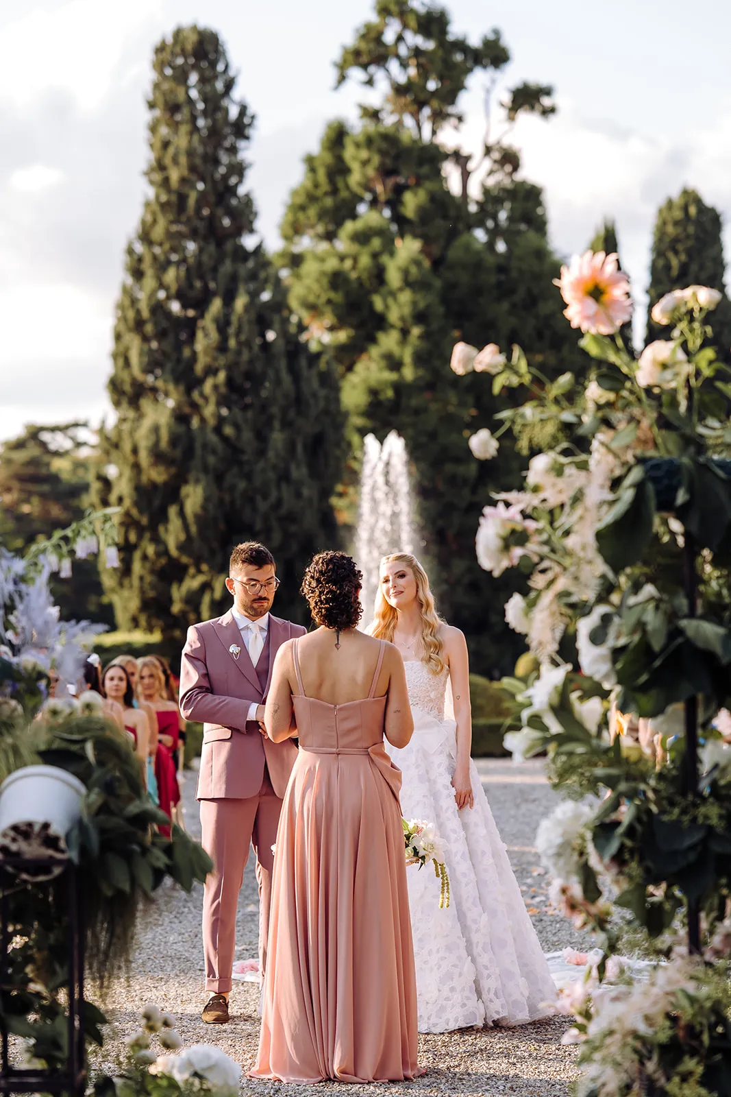 cerimonia de casamento ao ar livre italiano