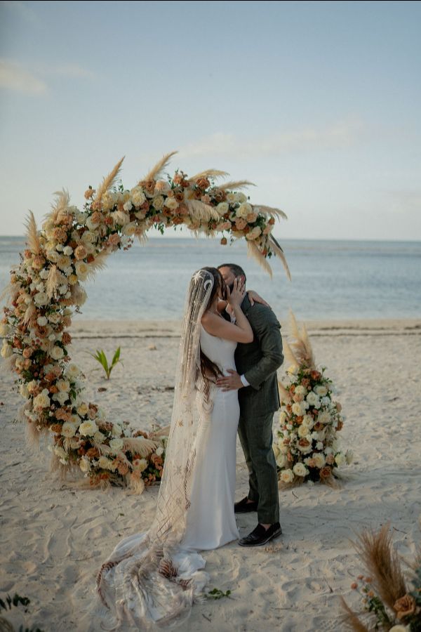 Ideias Criativas para Casamento na Praia: Inspire-se