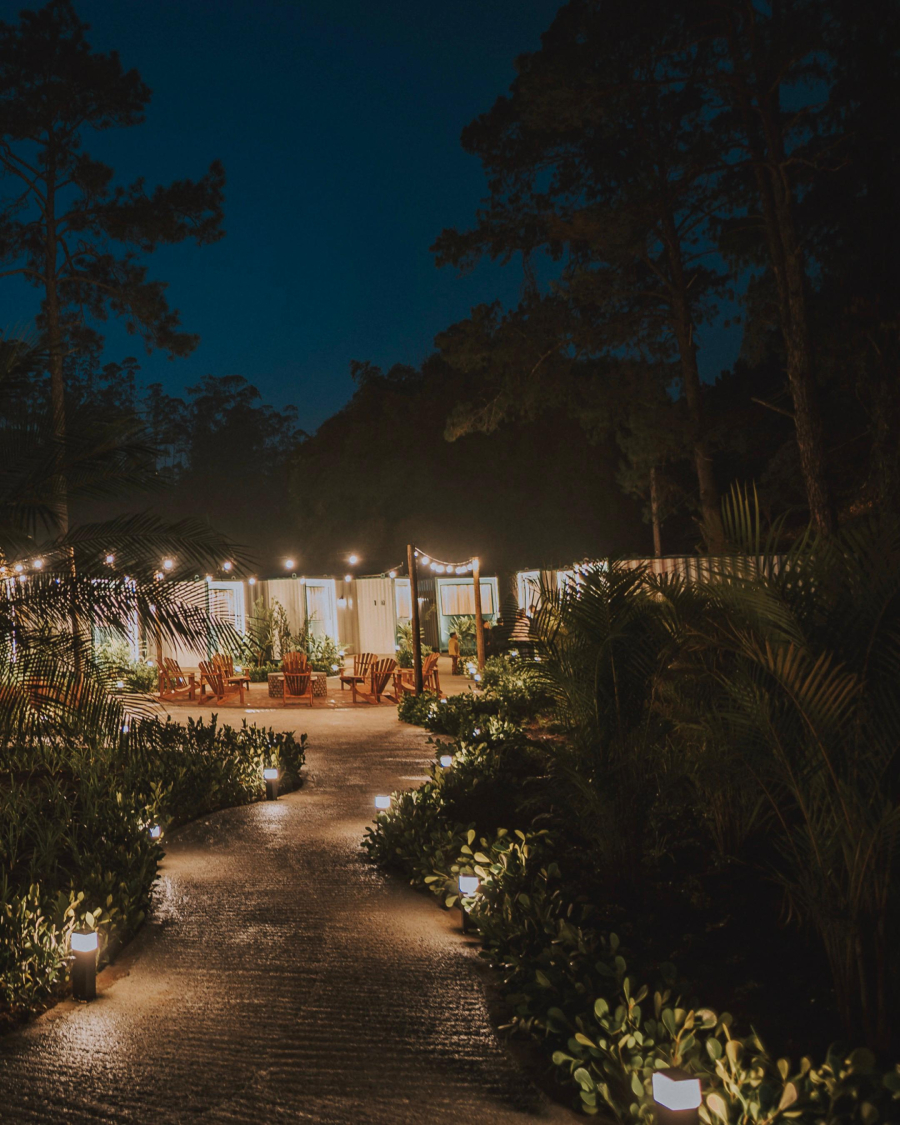 espaço La Foret durante a noite