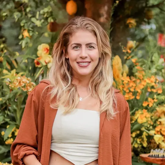 Fornecedor Logo: Andrezza Côrtes