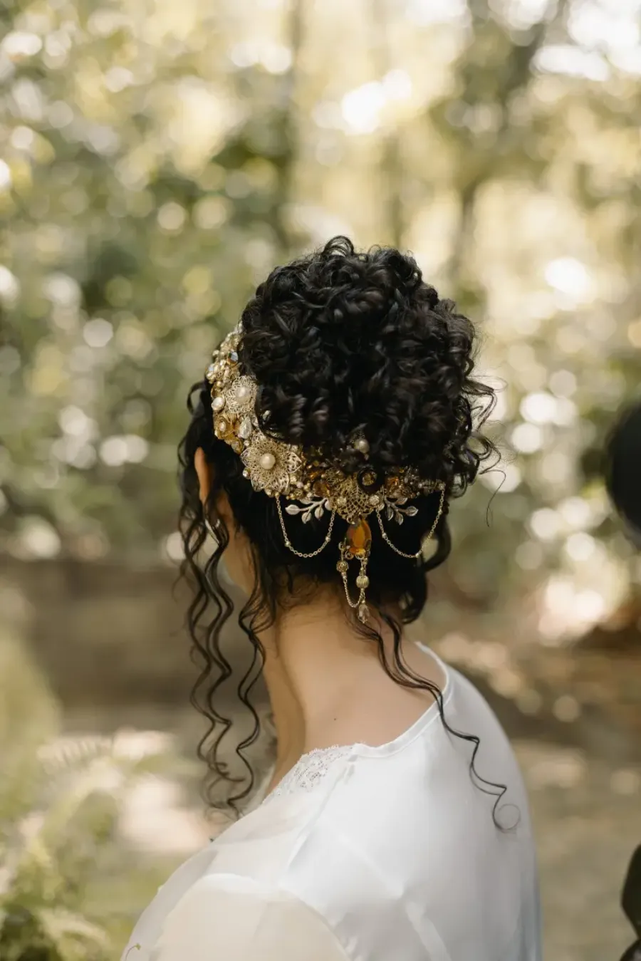 penteado de noiva cacheada