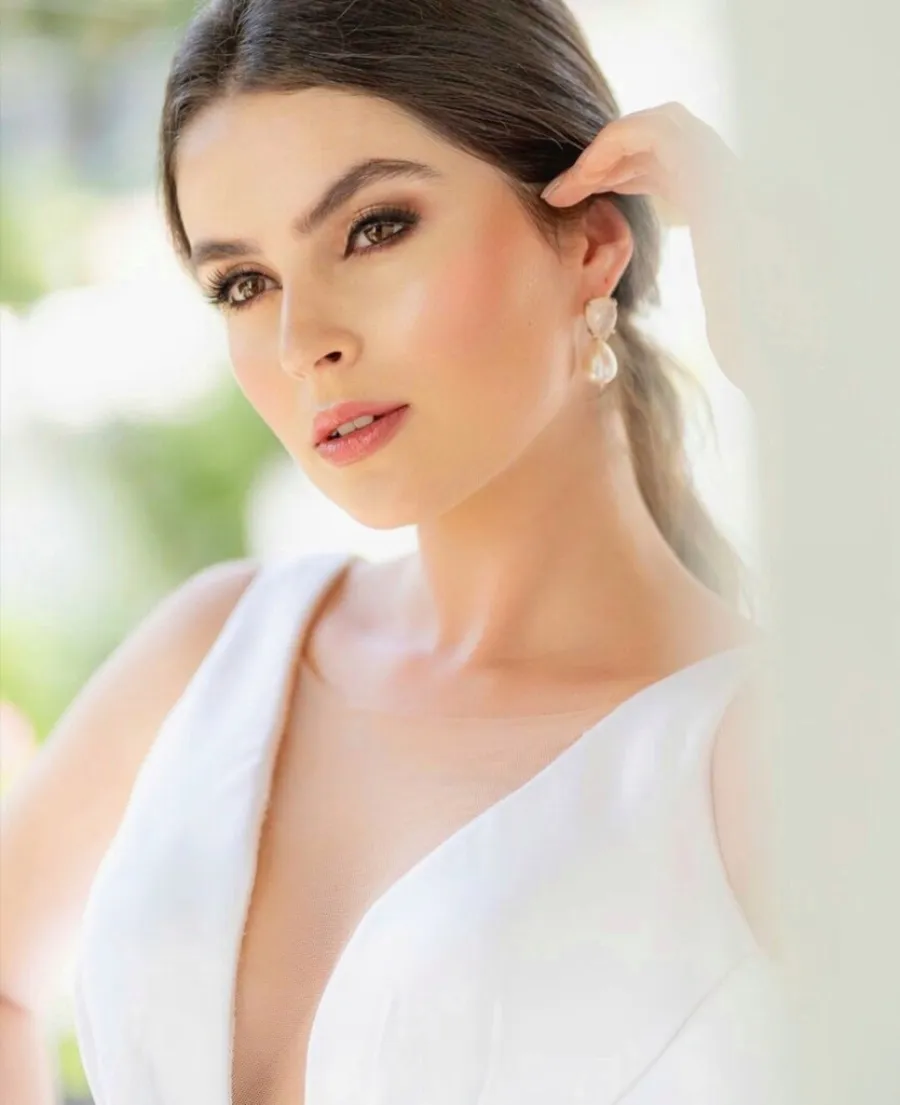 noiva com mauqiagem minimalista