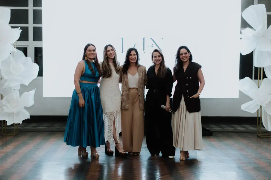Lápis de Noiva participa do desfile Romanova de Nai Bridal