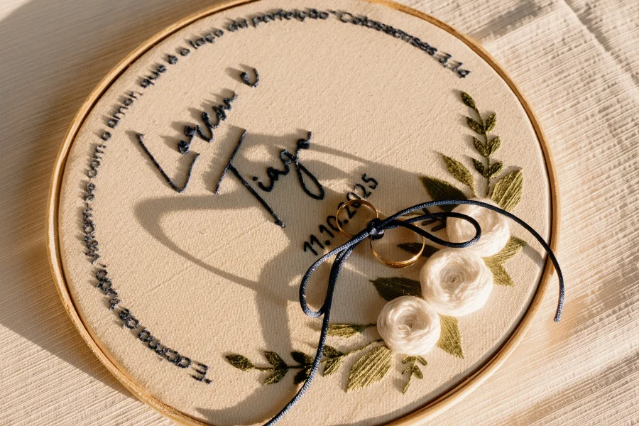 porta aliança bordado