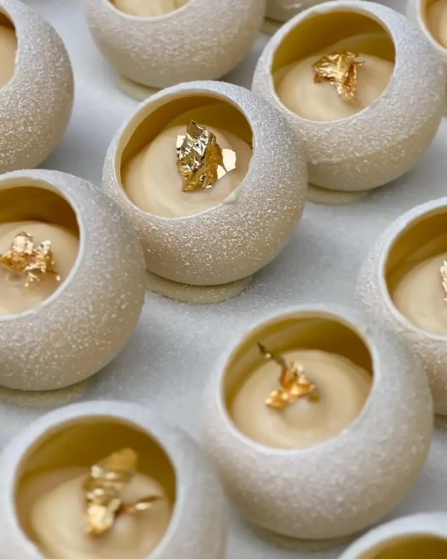  doce-de-casamento-na-cor-do-ano-