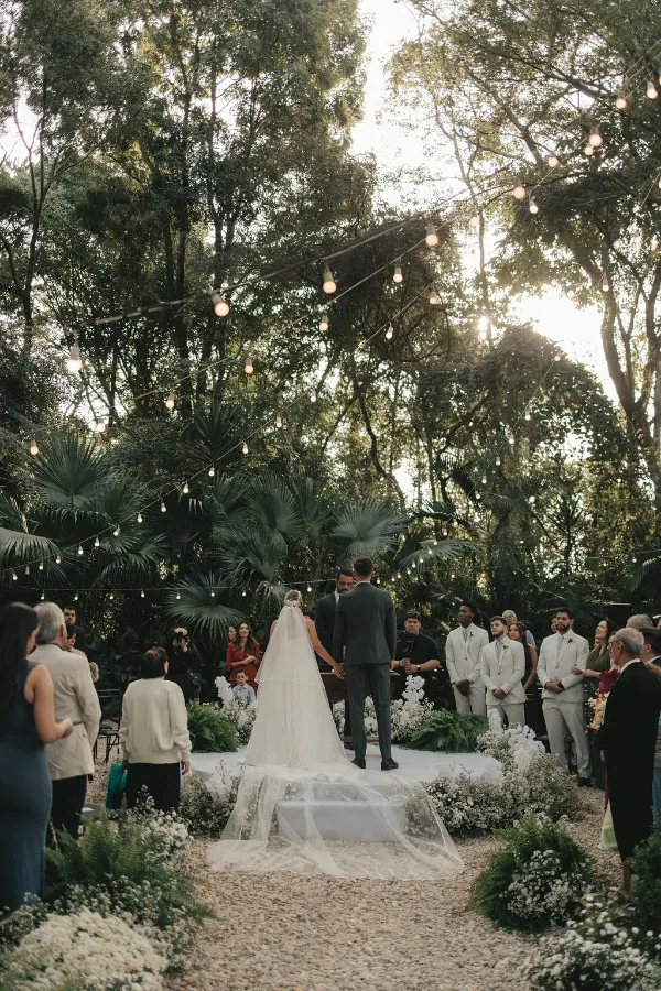 cerimonia de casamento ao ar livre