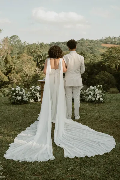 Madrinhas de candy color: como criar uma paleta leve e delicada