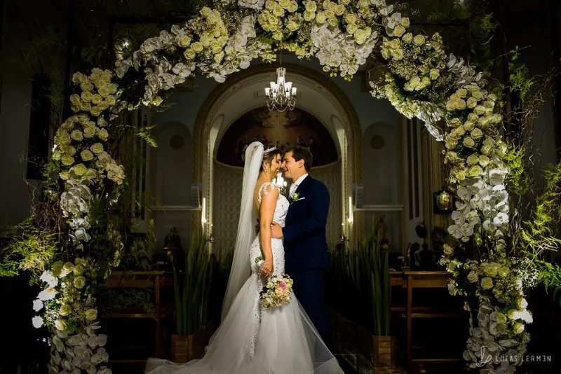 novos no casamento na igreja