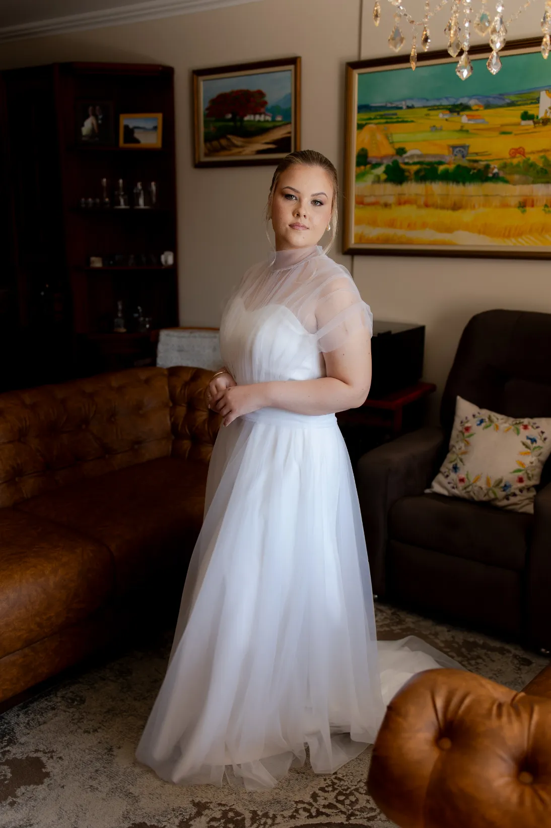 mulher com vestido de noiva dois em um