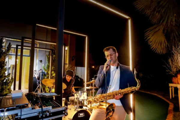 capa fornecedor: Di Gasparoto – Música & Casamento