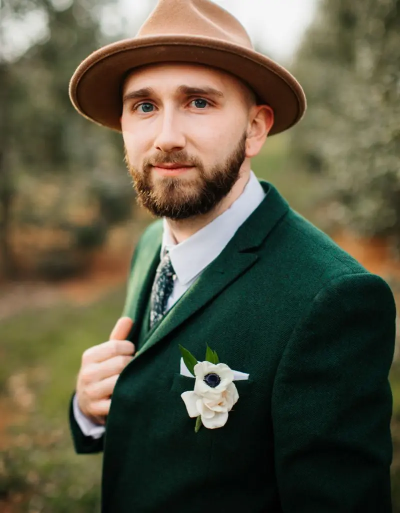 noivo com terno verde esmeralda