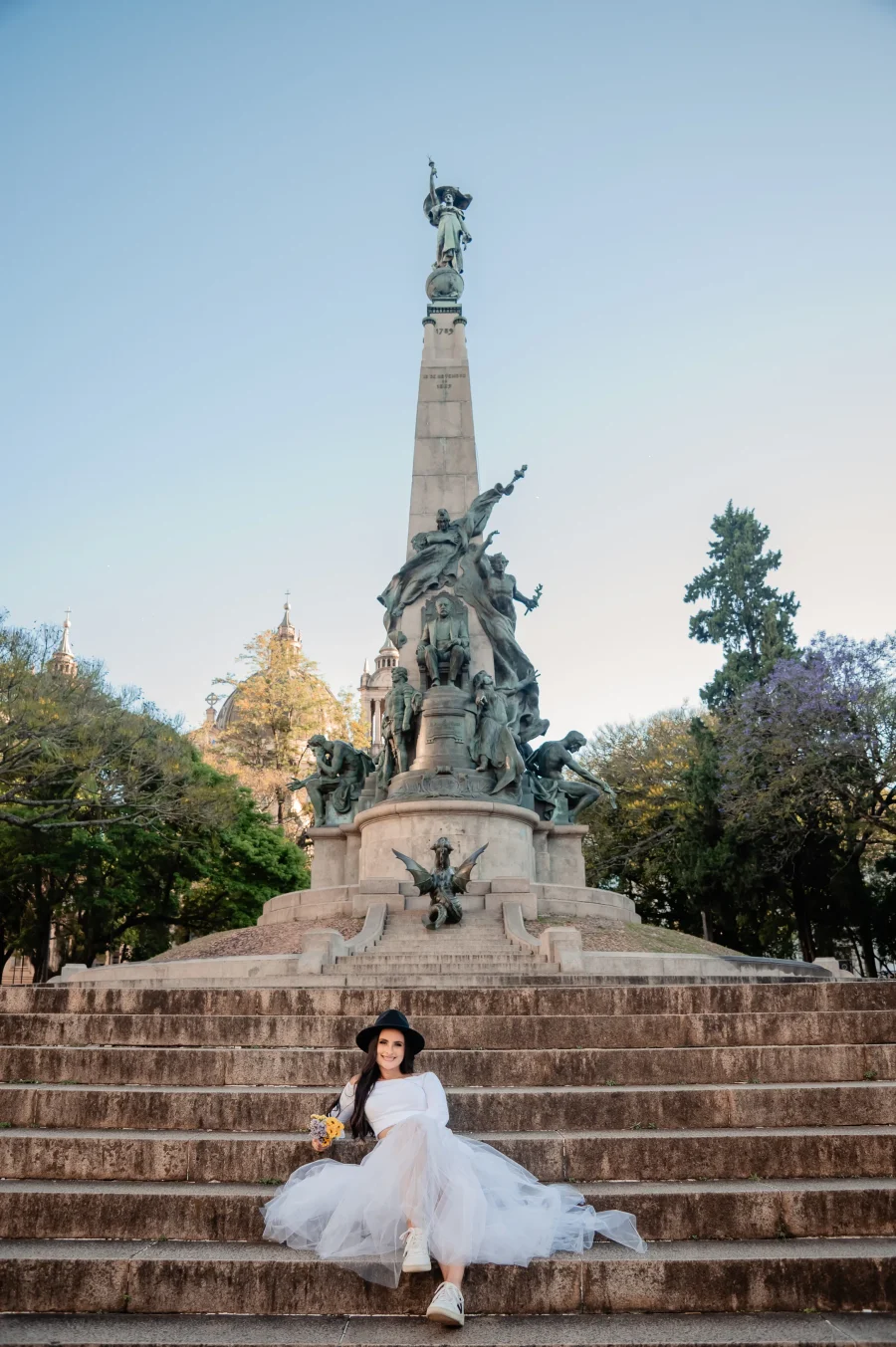 noiva sentada na escadaria