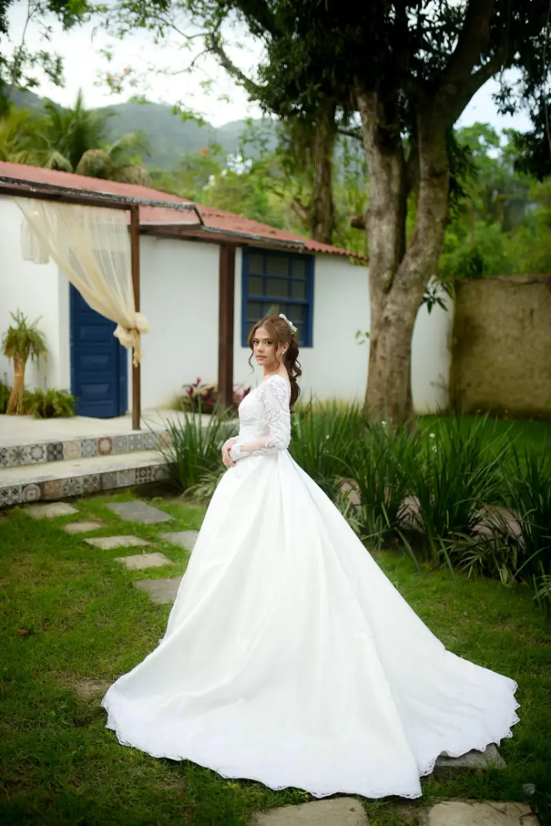 noiva no jardim