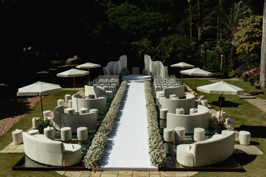 decoração de casamento moderno branco
