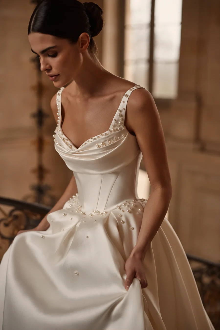 vestido de noiva tendencia com tecido acetinado