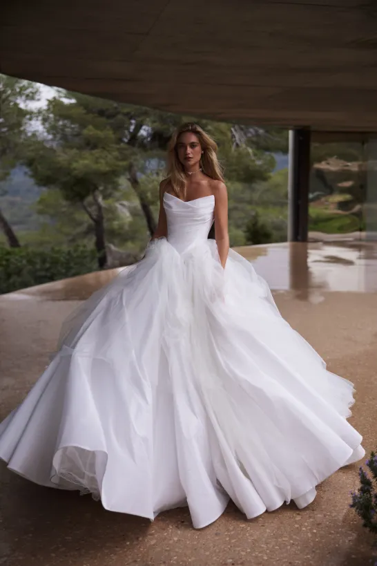 vestido de noiva maximalista tendencia 2027