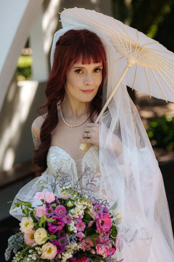 noiva com sombrinha
