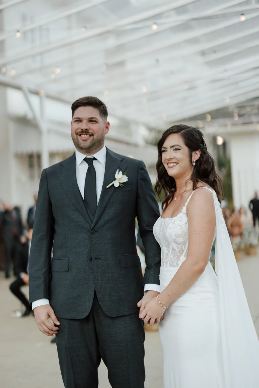 noivos na cerimonia de casamento